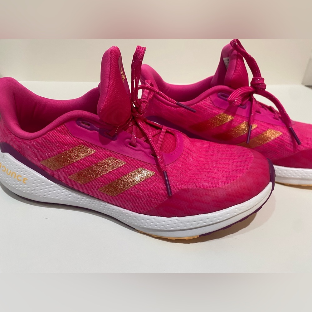 Adidas size 7 women’s shoes pink and gold